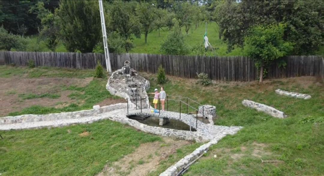 شقة La Curtea Argeseana Valea Iasului المظهر الخارجي الصورة